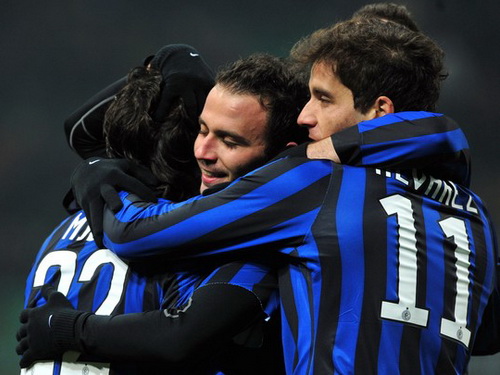 Inter Milan 4-1 Lecce (Highlight đá bù vòng 1 Serie A 2011-12)