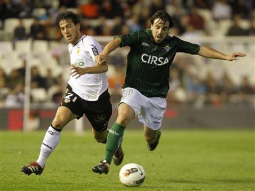 Valencia 4-0 Real Betis Highlight vòng 35 La Liga 2011-12