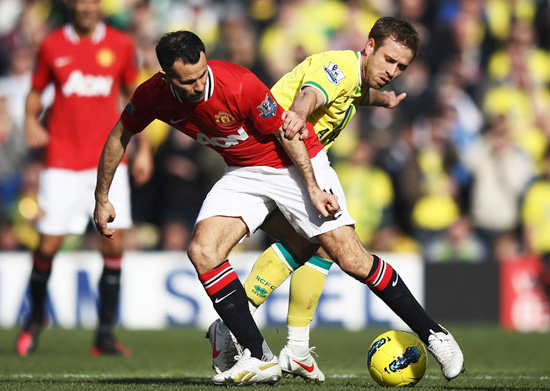 Norwich 1-2 Man Utd (Highlight vòng 26, Premier League 2011-12)