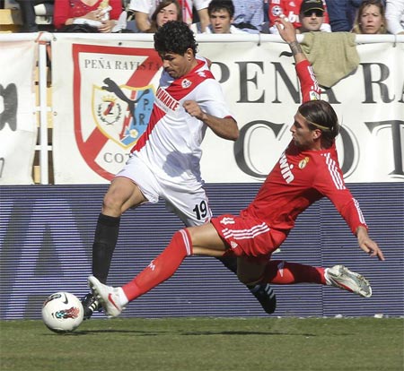 Rayo Vallecano 0-1 Real Madrid (Highlight vòng 25, La Liga 2011-2012)