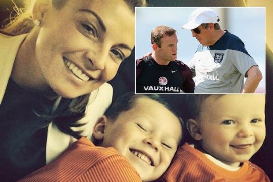 Bóng đá -  Wayne Rooney tiết lộ những khoảnh khắc cực hạnh phúc bên gia đình