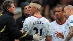 'Đòn vai' của Evra khiến cầu thủ trẻ Aston Villa 'ngơ ngẩn' rời sân