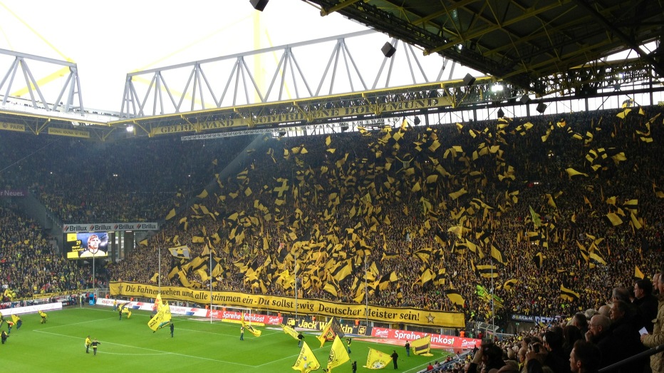 Sức nóng Signal Iduna Park sẽ thiêu đốt những chàng trai tới từ Ukraina