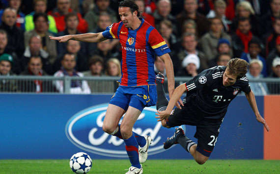 Basel (trái) chẳng ngán đối thủ nào tại St. Jakob-Park